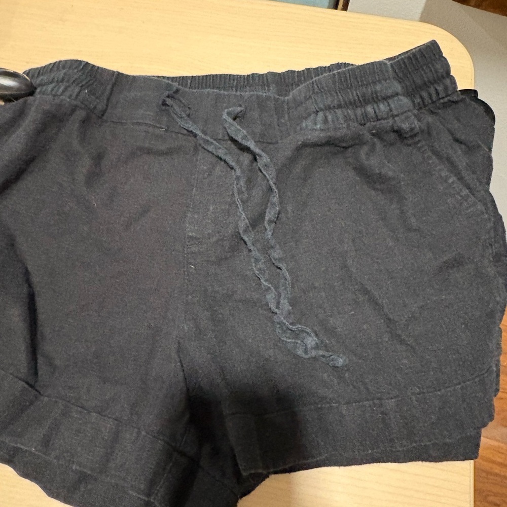 Women’s Black Linen Casual Shorts